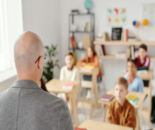 Online Training in Educational Coaching