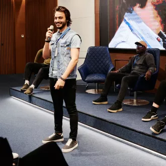 Strategies capture holding audience attention - public speaking