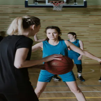 Coaching for teams: how to manage egos and align visions in team sports
