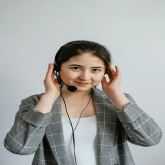 Active listening techniques for customer service agents - customer service
