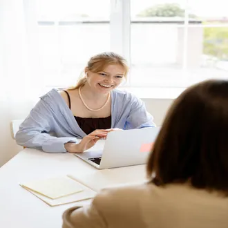Effective emotional coaching programs for leaders and teams - emotional coach