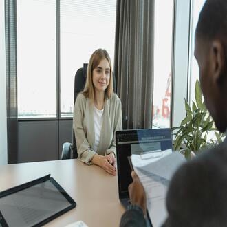 Examples of professional profiles for a cv: how to write your summary in 3 lines - cv creation