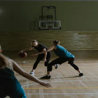 From the gym to life: how sports coaching improves your productivity at work - sports coach