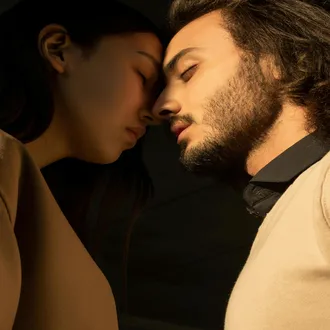 Games and challenges to strengthen complicity - relationship improvement couples
