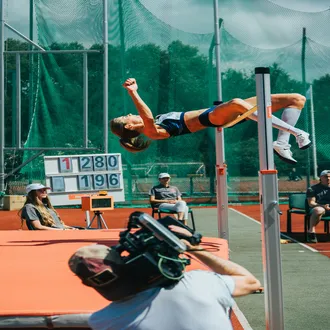 Goodbye to impostor syndrome in sport: how to regain confidence after an injury - sports coach