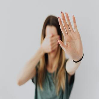 How to detect lies: microexpressions and the science of truth - communication non verbal