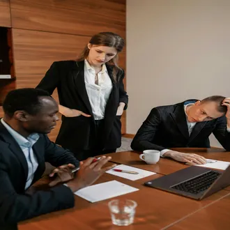 How to handle difficult customers without losing your cool - handling difficult customers