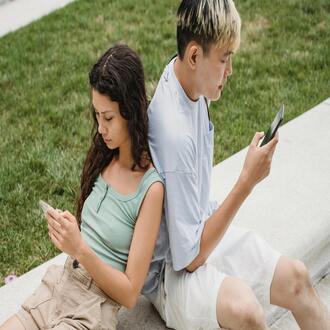 Online nonverbal communication: how to project charisma on zoom and teams