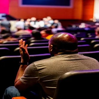Toastmasters and public speaking groups: do they really work to overcome panic? - overcoming stage fright
