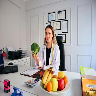 What requirements do i need to enroll in an online holistic nutrition course? - nutrition holistic